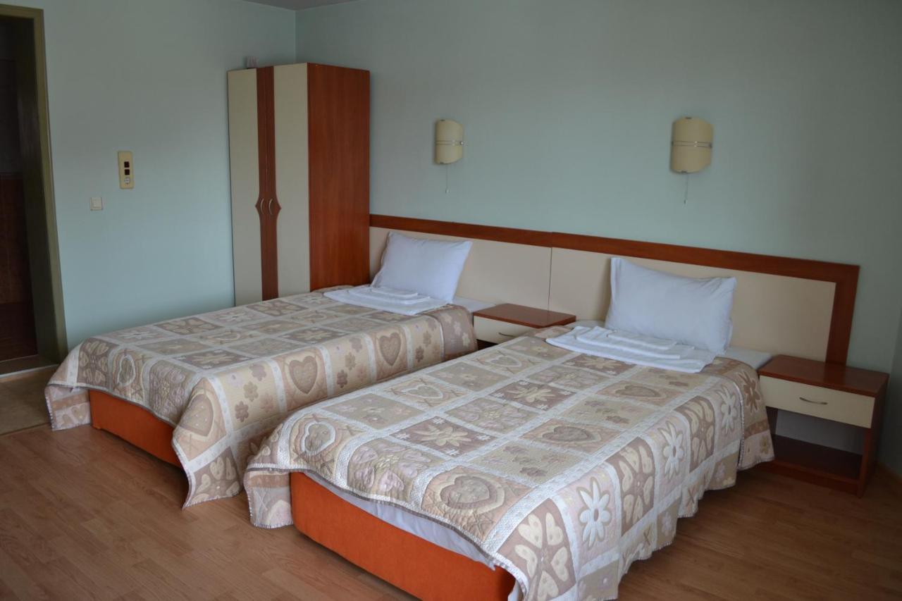 Hotel Perla Gorna Oryakhovitsa Exterior photo